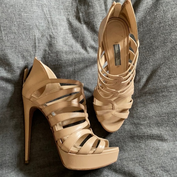 Prada Shoes - PRADA size 39. Leather. Made in Italy. Pictures tell it all